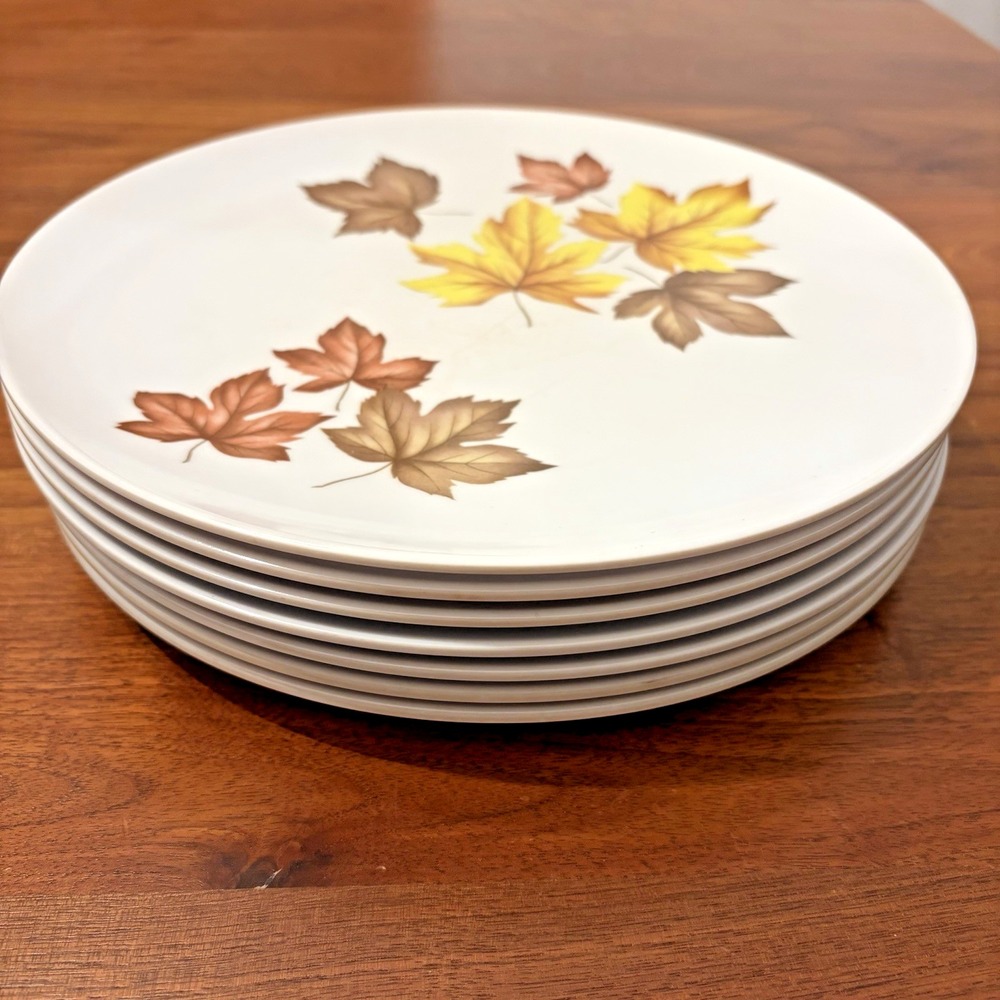 Harmony House Melmac 10in Dinner Plates Lot of 7 MCM Brown Yellow Orange Leaves